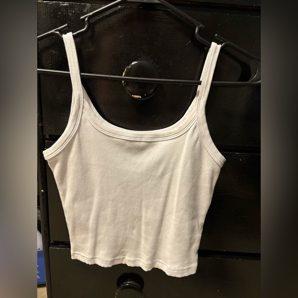 Woman’s Eadinve Tank Top